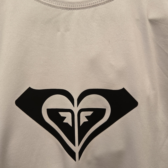 Roxy Rash Gaurd - Picture 4 of 5